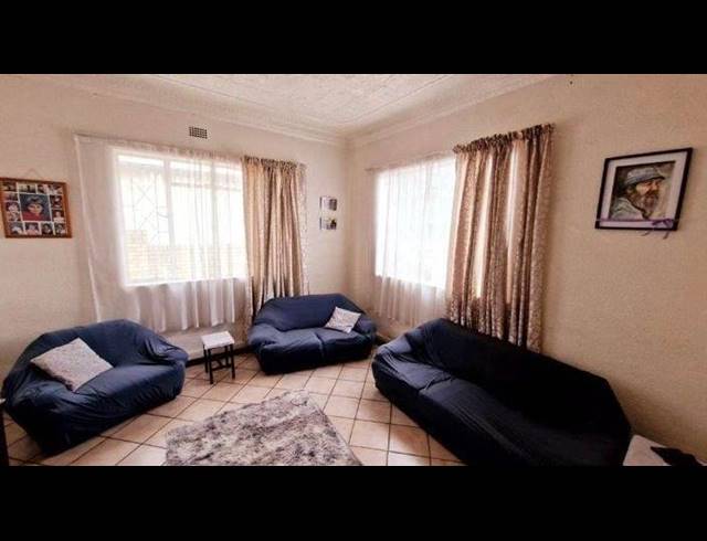 3 BEDROOM HOUSE FOR SALE IN REGENTS PARK
